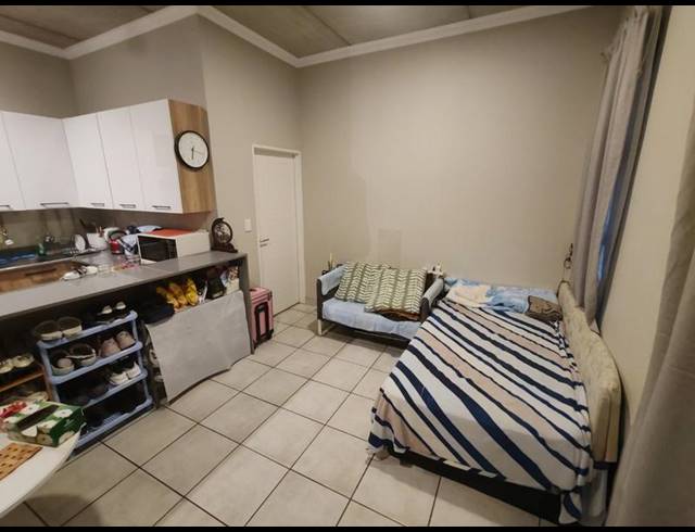 2 BEDROOM TOWNHOUSE FOR SALE IN MONTANA